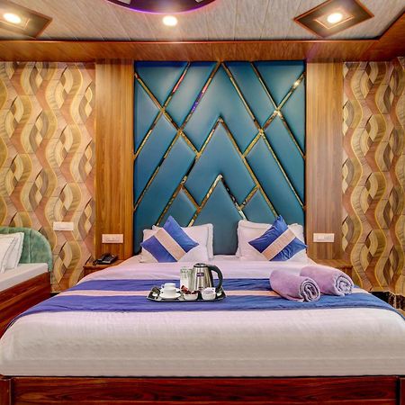 Hotel Royal Hameed Srīnagar Habitación foto