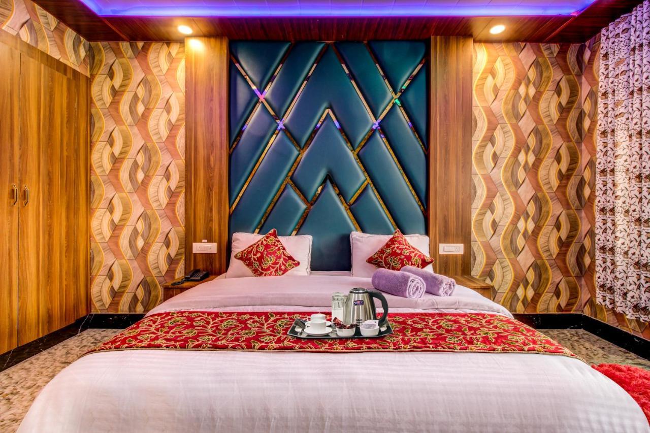 Hotel Royal Hameed Srīnagar Habitación foto