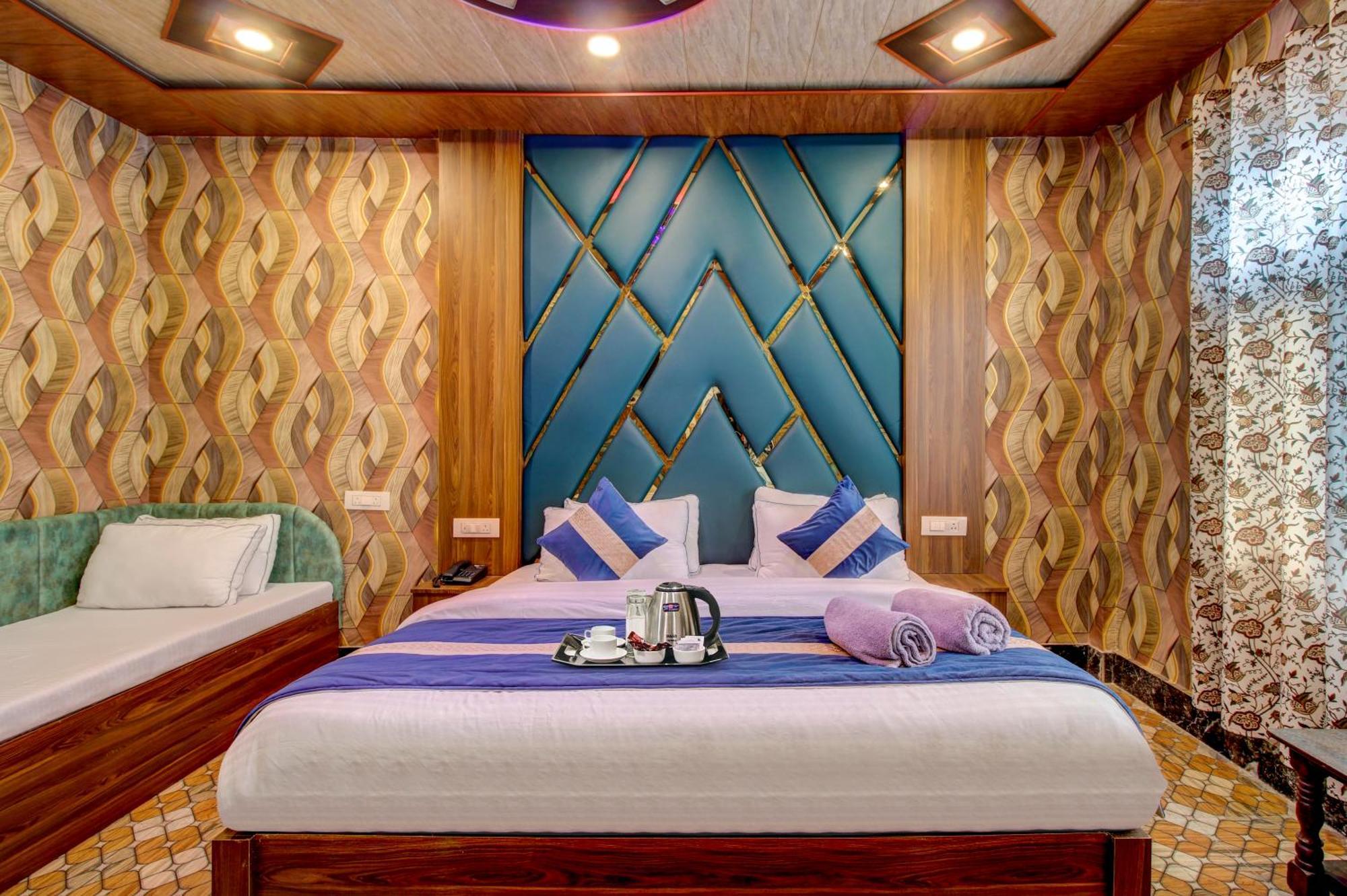 Hotel Royal Hameed Srīnagar Habitación foto